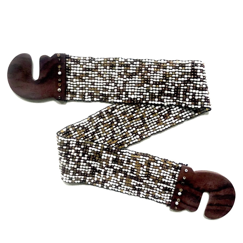 1970’s Wide Beaded Belt with Wood Closure